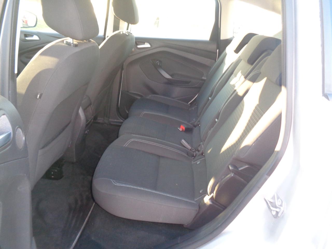 Ford C-Max 1.5 TDCi 95CV full da vetrina