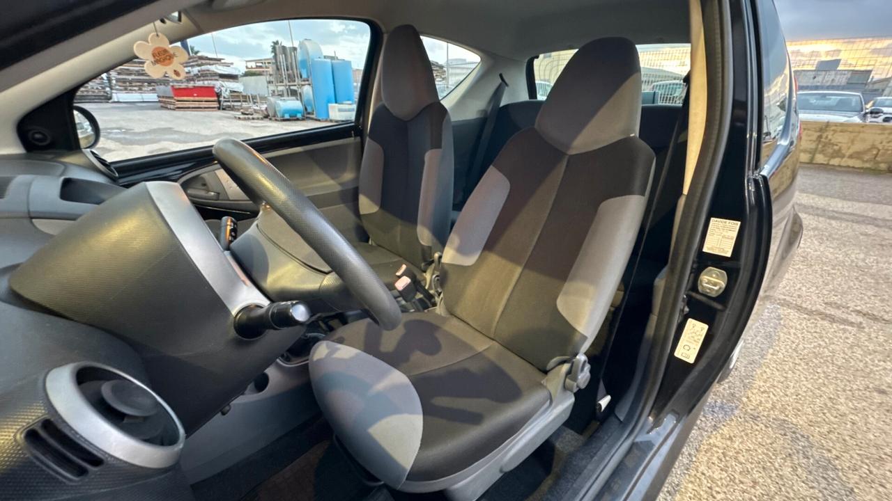 Peugeot 107 1.0 68CV 3p. - 2010