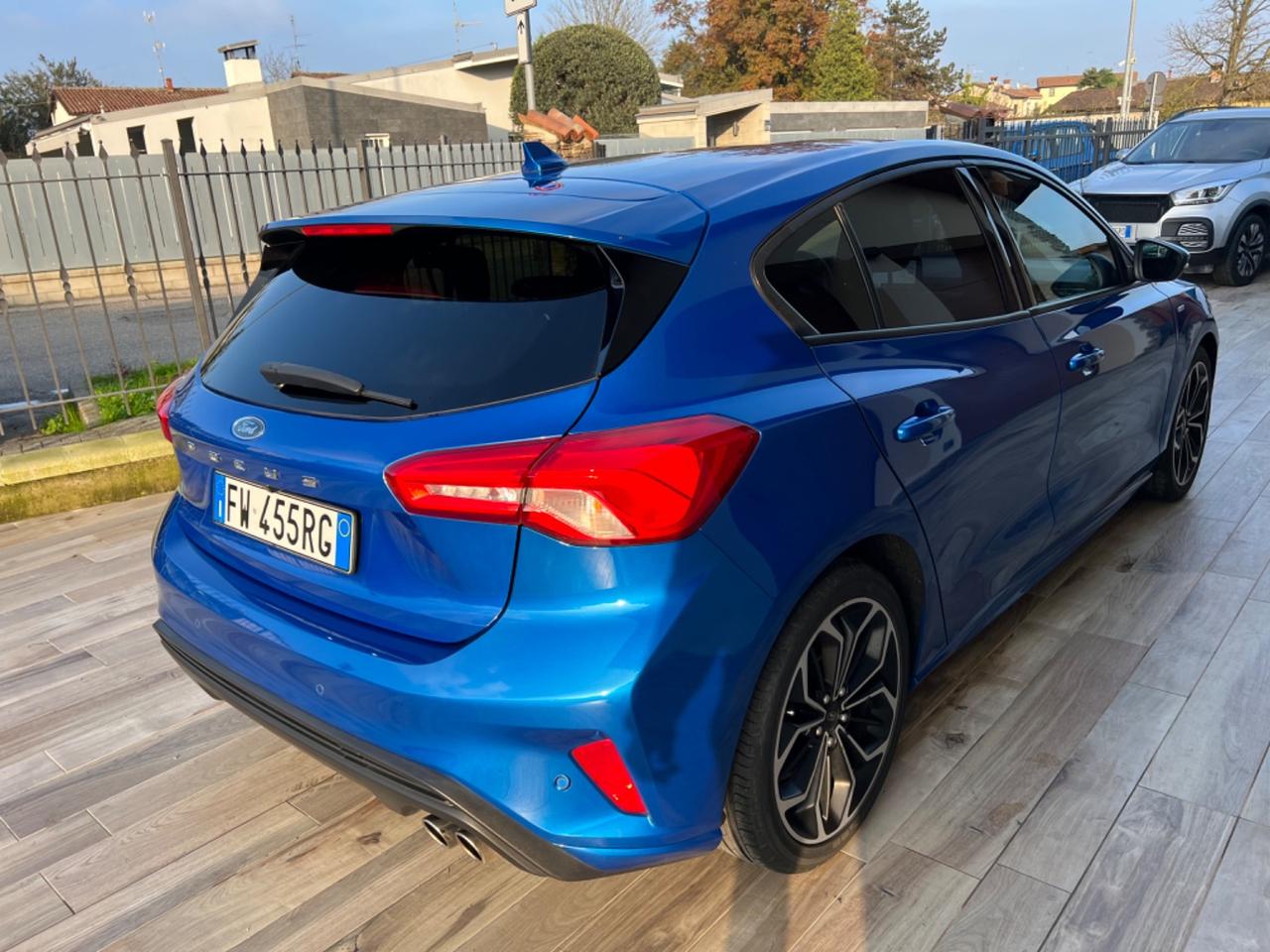 Ford Focus 1.0 EcoBoost 125 CV ST Line CERCHI18 FARI MATRIX