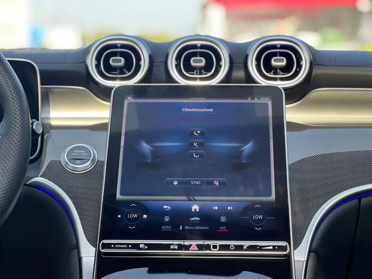 MERCEDES-BENZ GLC 300 d 4Matic Mild Hybrid AMG Line Premium