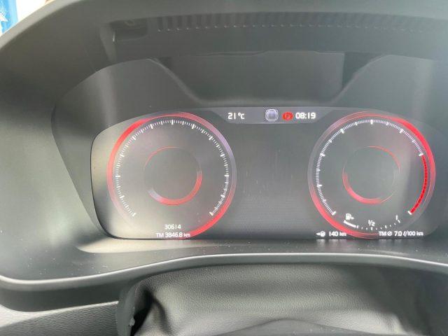VOLVO XC40 T2 automatico Micro Hybrid Core