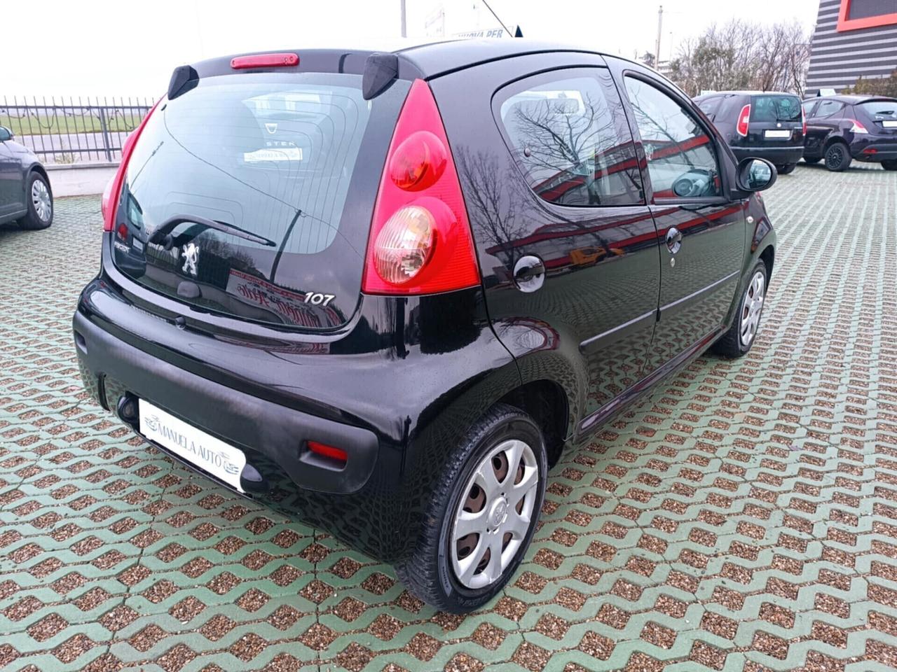 Peugeot 107 1.0 68CV 5p. Allure