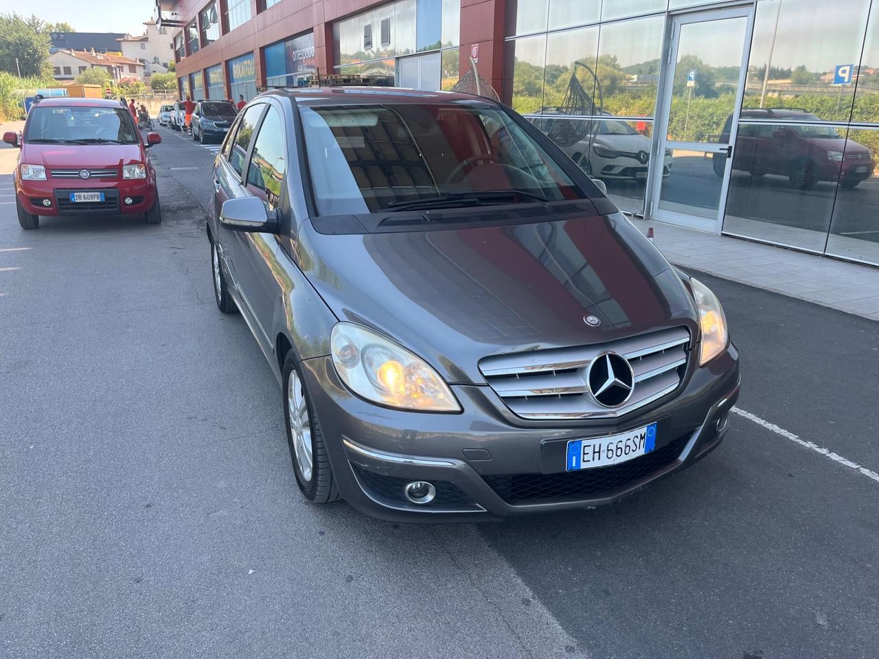 Mercedes-benz B 180 CDI PREMIUM 2011