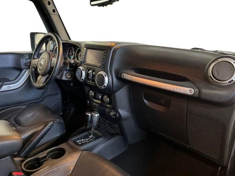 Jeep Wrangler III 2011 Unlimited Unlimited 2.8 crd Sahara auto E5+