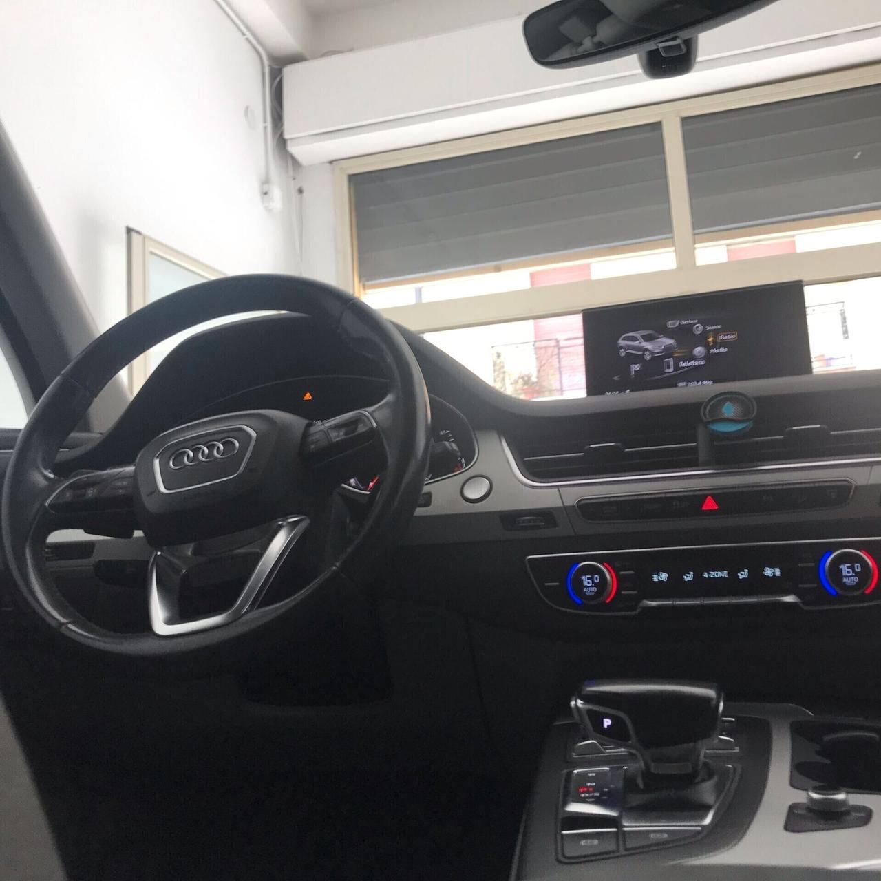 Audi Q7 3.0 TDI S-LINE quattro tiptronic 12/2017