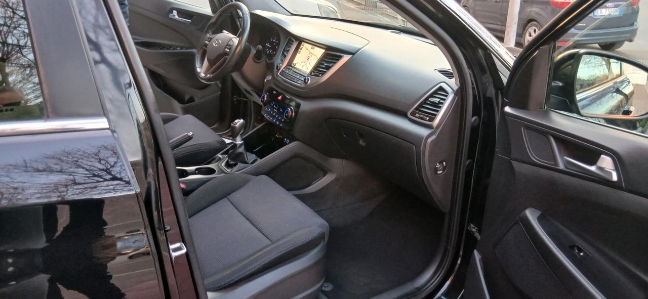 Hyundai Tucson 1.7 CRDi 115 CV. Sound Edition NAVI+CAMERA