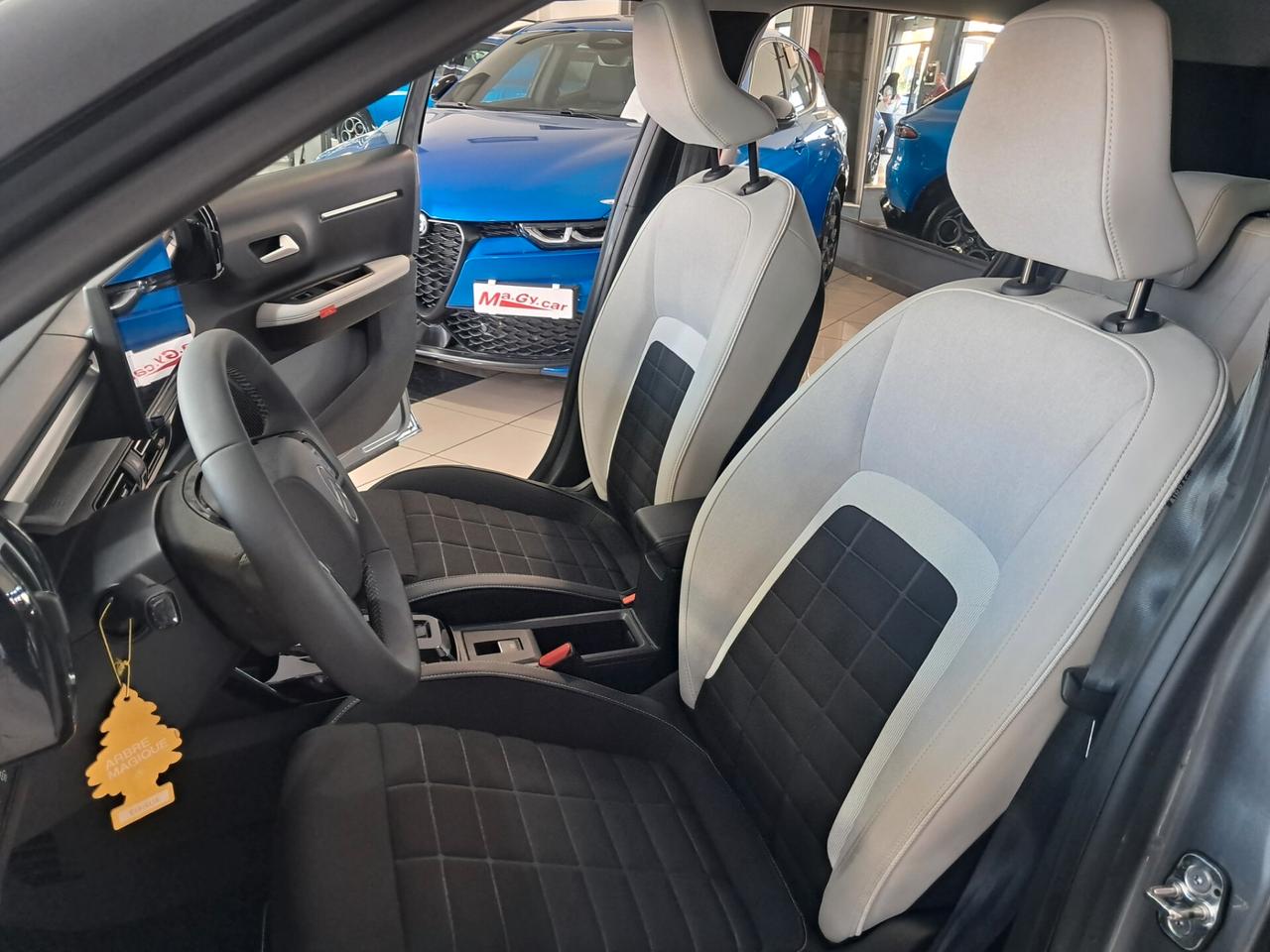 Citroen C3 e-C3 motore elettrico 113 cv Max