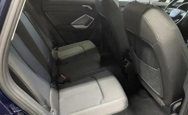 AUDI Q3 35 TFSI Business