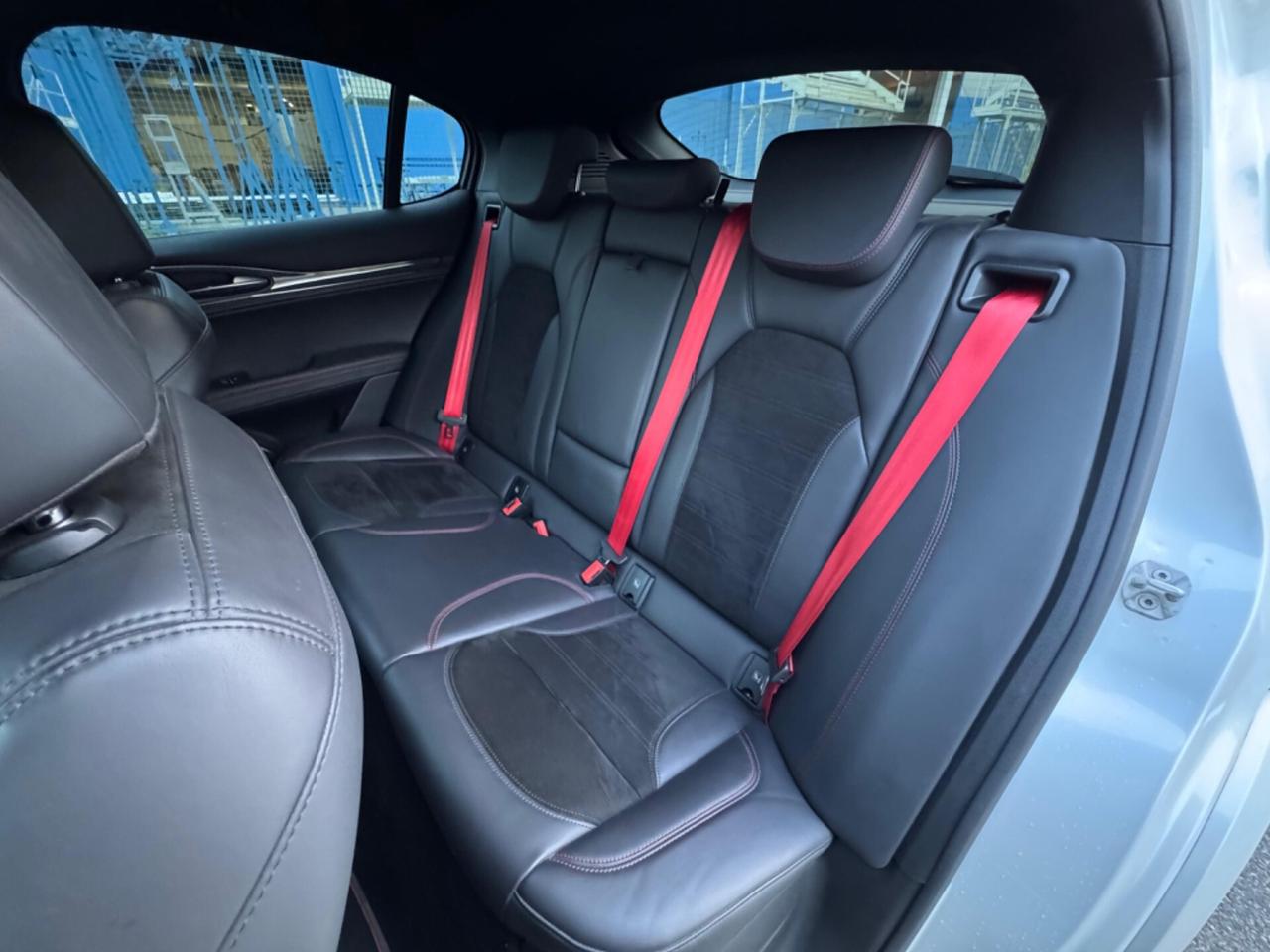 Alfa Romeo Stelvio 2.9 Bi-Turbo V6 510 CV AT8 Quadrifoglio