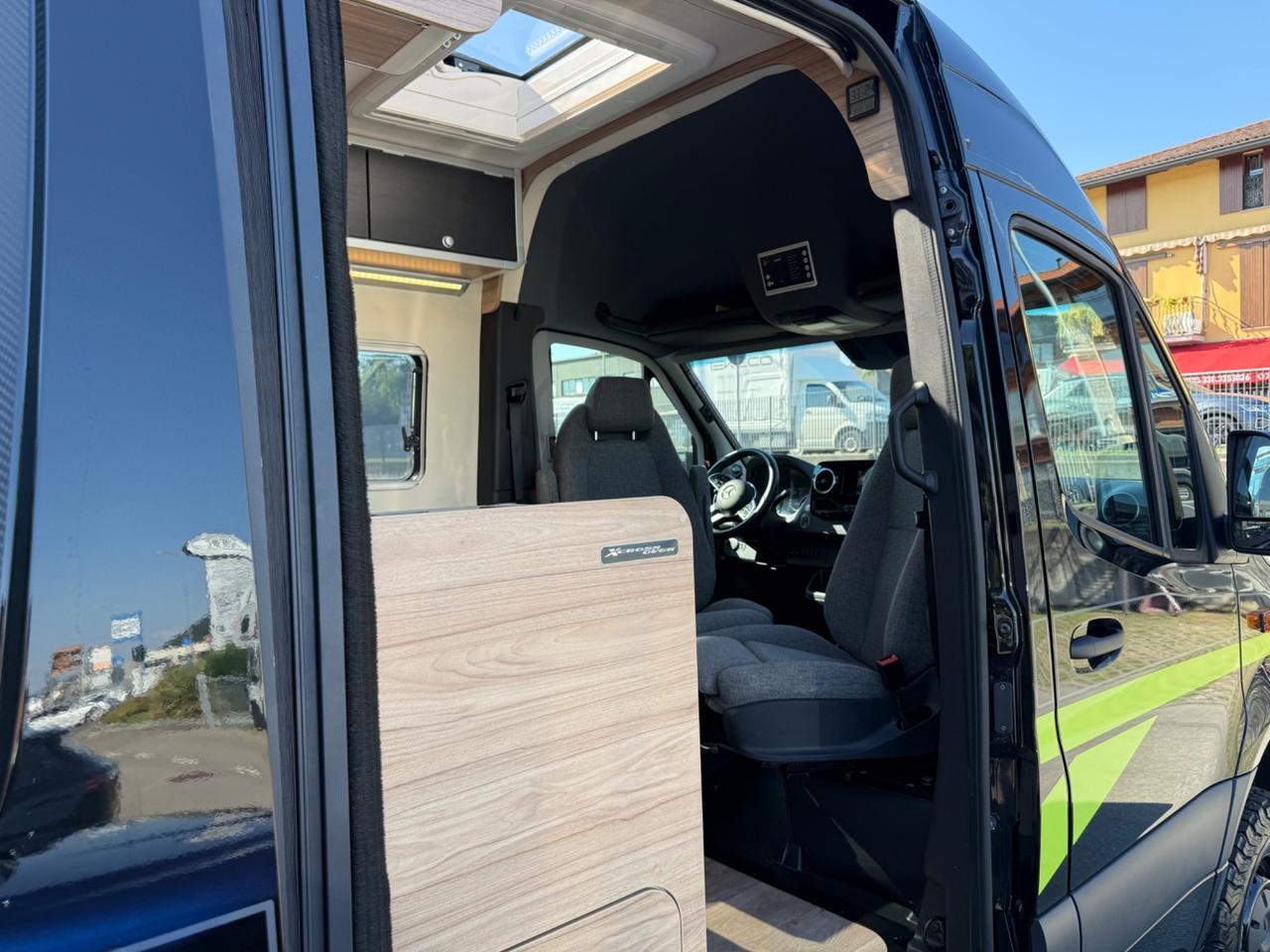 HYMER GRAND CANYON S CROSSOVER 5.93 MERCEDES AUTOMATICO