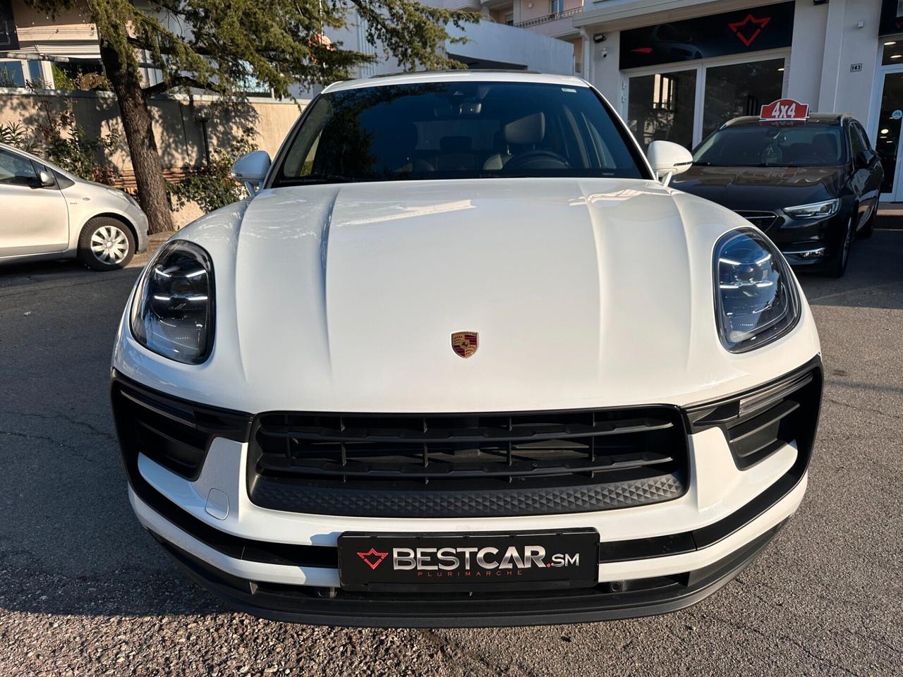 Porsche Macan 2.0 265cv TETTO PANORAMICO / RUOTE 21 / TELECAMERA / APPLE CARPLAY