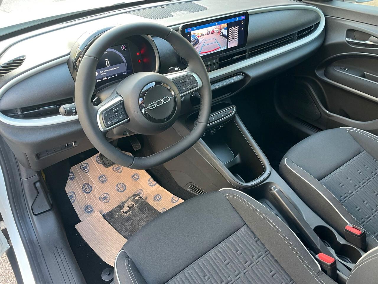 Fiat 600 Hybrid 100 CV DCT MHEV