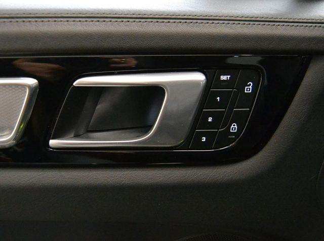 PORSCHE Cayenne Coupé 3.0 V6 E-Hybrid Platinum Edition Iva Esposta