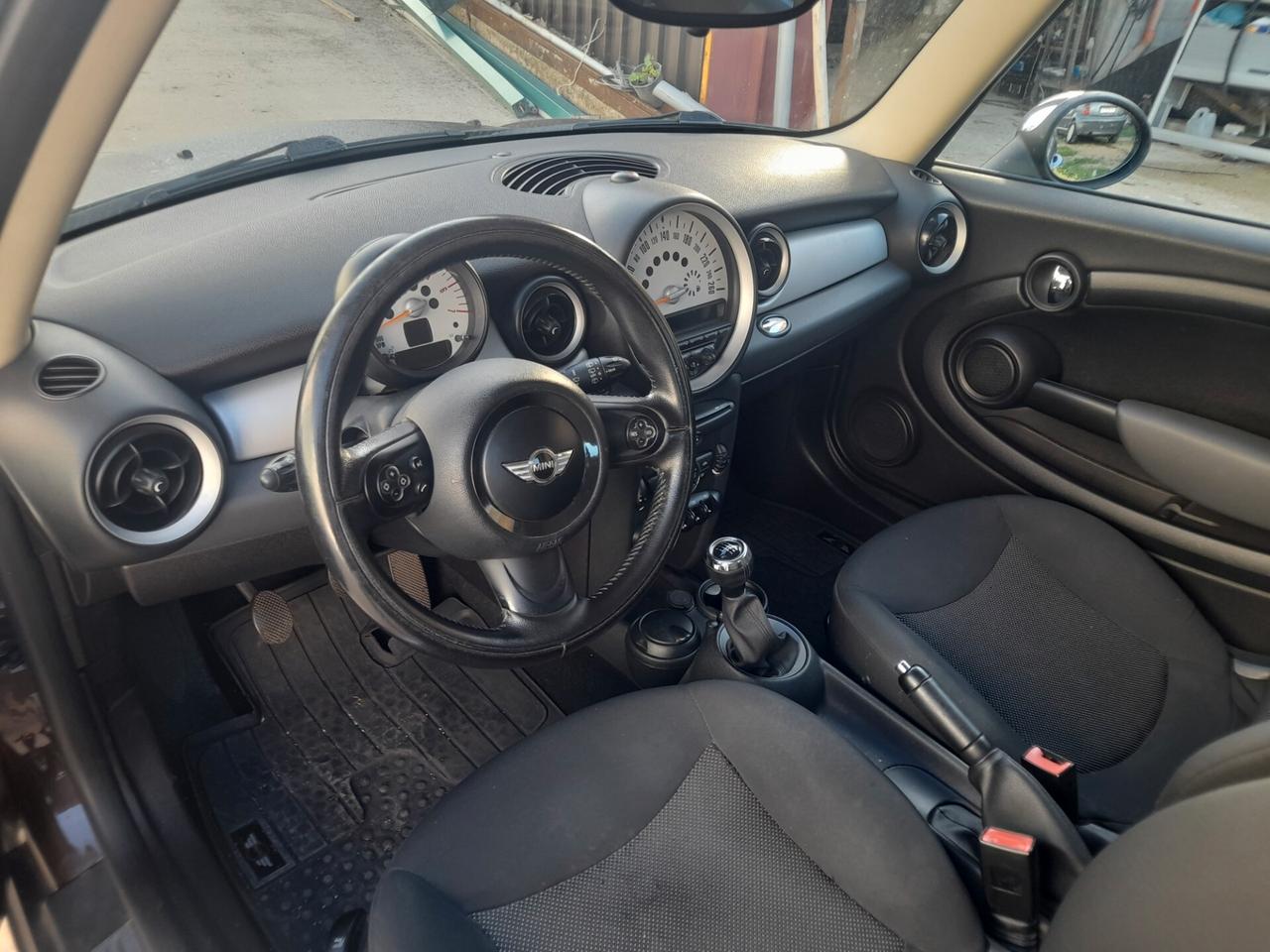 Mini 1.6 16V Cooper D