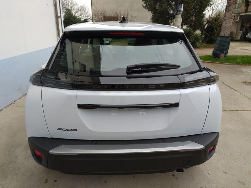 Peugeot 2008 100 Style NAVIGAT Zero Interessi