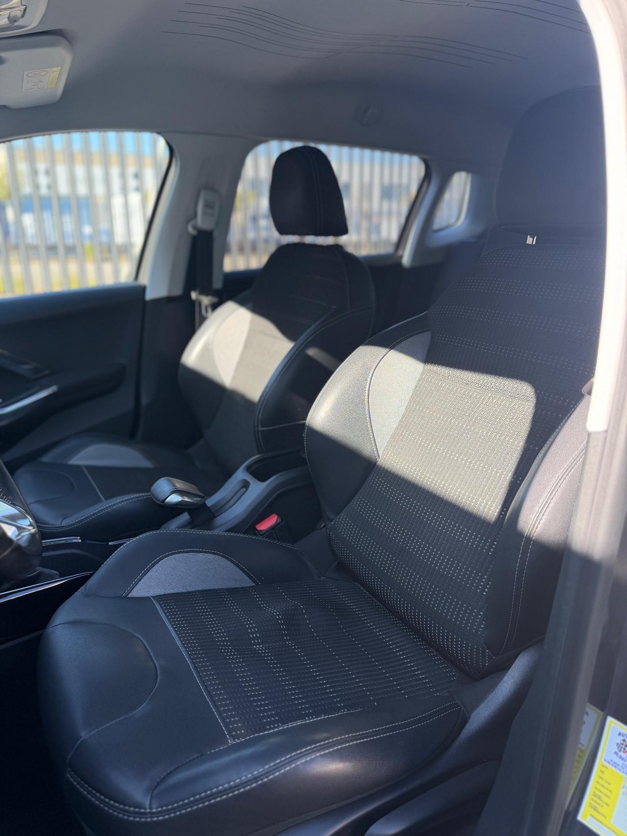 PEUGEOT 2008 (anno 2016)