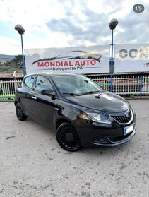 Lancia Ypsilon 1.0 FireFly 70cv Hybrid Silver 2022