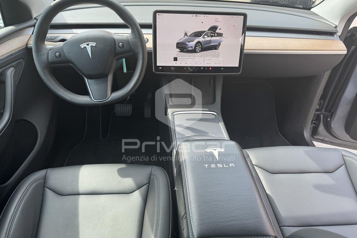 TESLA Model Y RWD