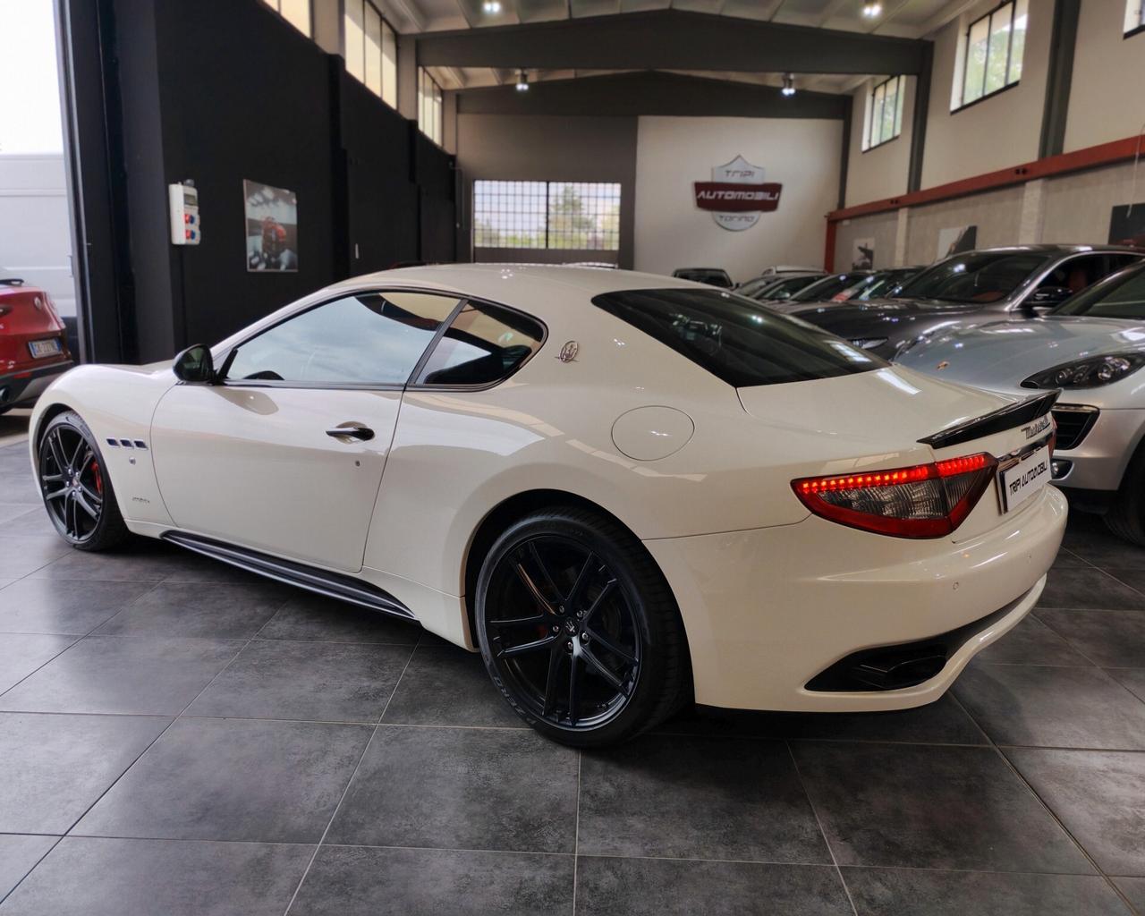 Maserati GranTurismo 4.7 V8 Sport MC-Line