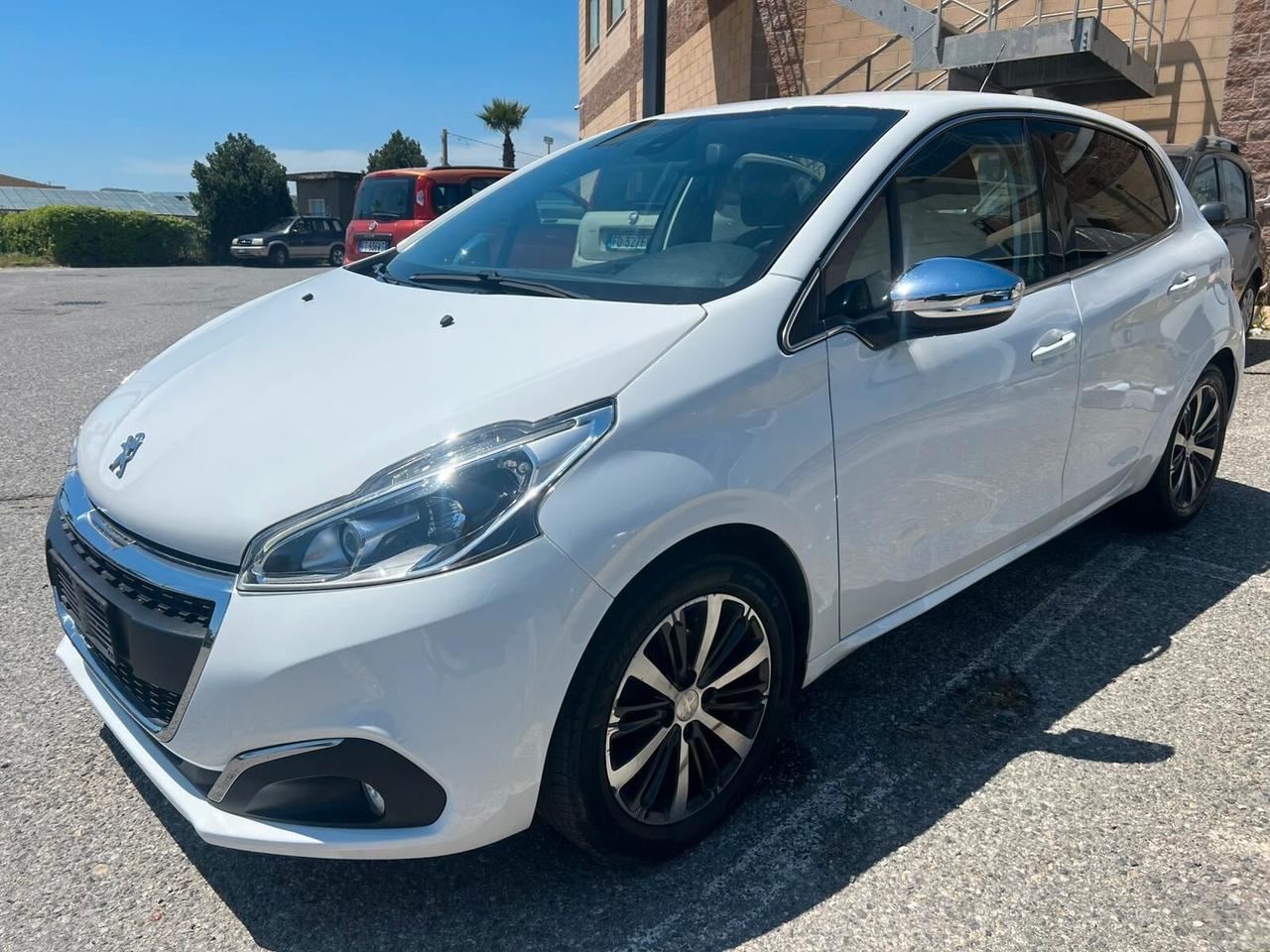 Peugeot 208 BlueHDi 75 3 porte Allure