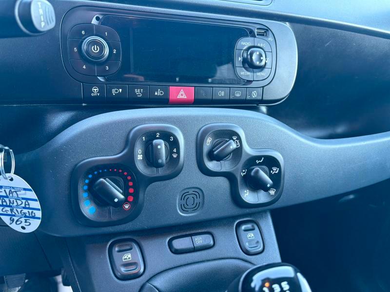 Fiat Panda 1.0 hybrid Easy Connect s&s 70cv ADATTA NEOPATENTATI