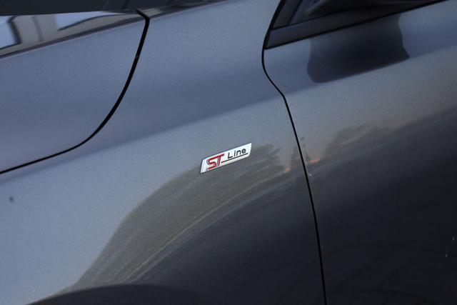 FORD Focus 1.5 EcoBlue 115 CV automatico 5p. ST-Line