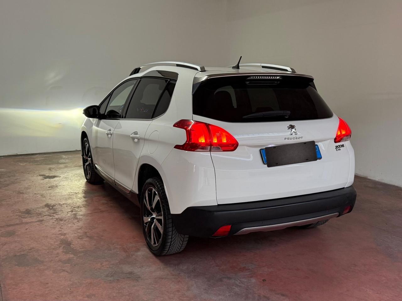 Peugeot 2008 1.6 e-HDi 92 CV Stop&Start Allure