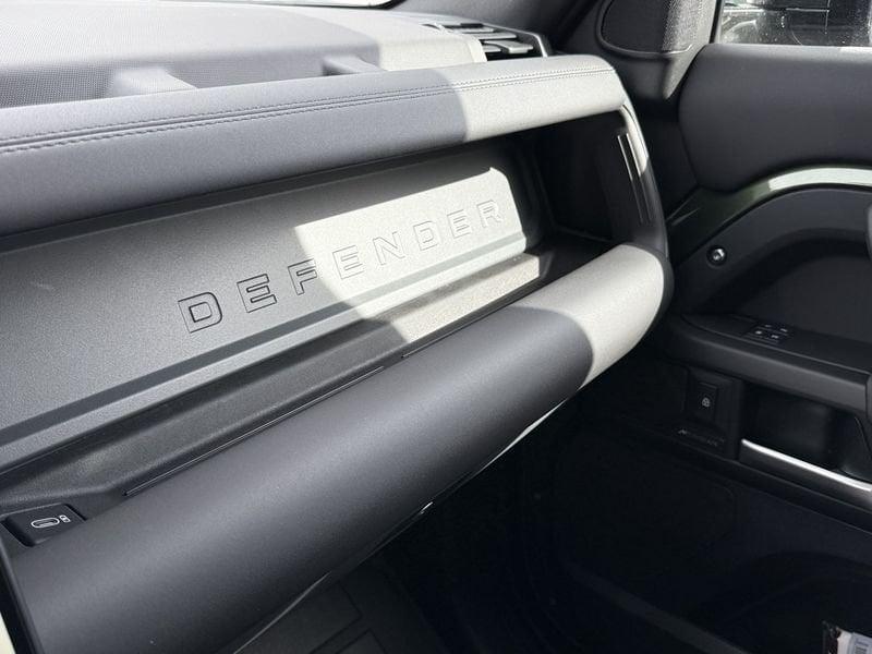 Land Rover Defender D250 AWD Auto 110 X-Dynamic SE