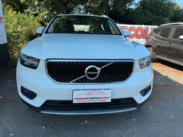 Volvo XC40 T2 Geartronic Momentum Core