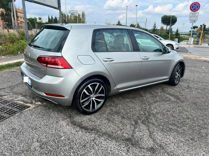 Volkswagen Golf 5 Porte Golf 5p 1.6 tdi CERCHI PDC NAV 115cv distr nuova!115cv
