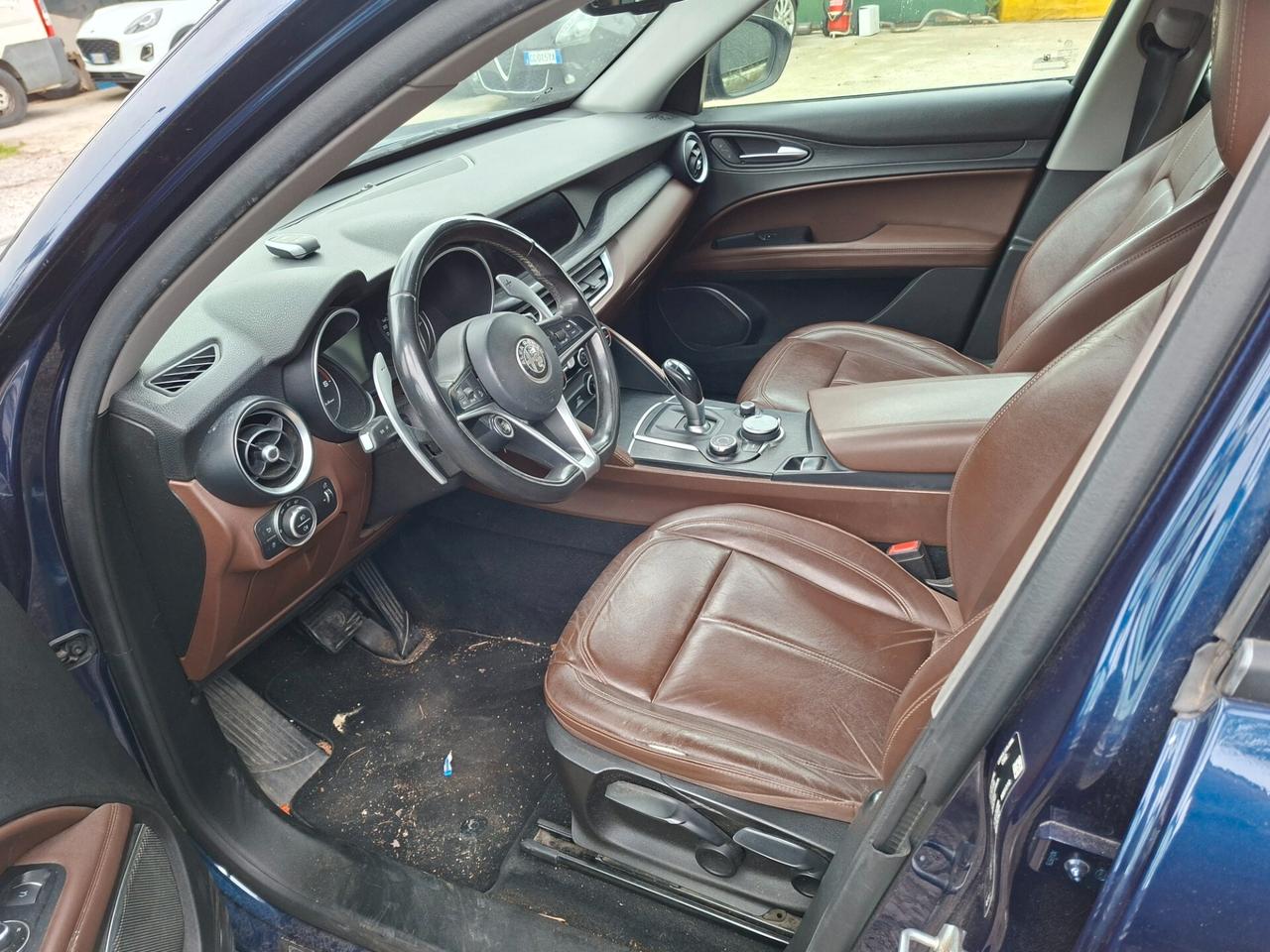 Alfa Romeo Stelvio 2.2 Turbodiesel 180 CV AT8 RWD Executive