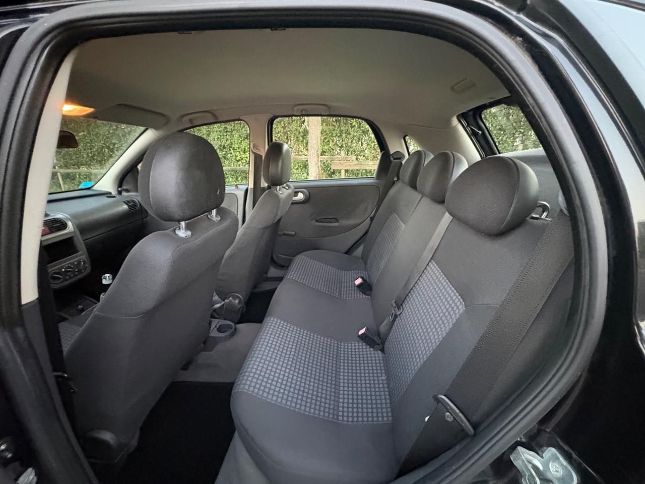 Opel Corsa 1.2i 16V cat 5 porte Cosmo