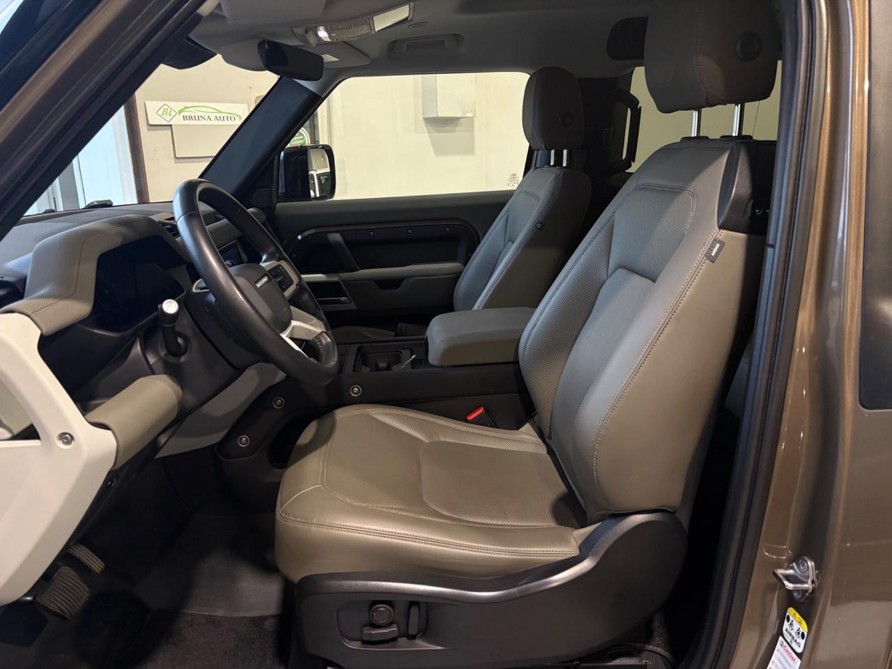 Land Rover Defender 90 3.0D I6 200 CV AWD Auto X-Dynamic SE