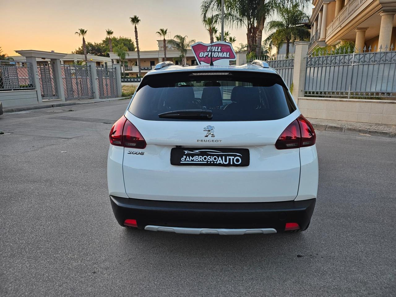 Peugeot 2008 BlueHDi 100 Allure