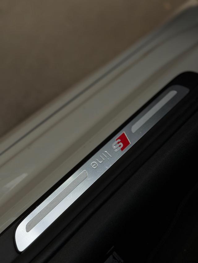 AUDI A1 1.0 82 CV TFSI S-LINE