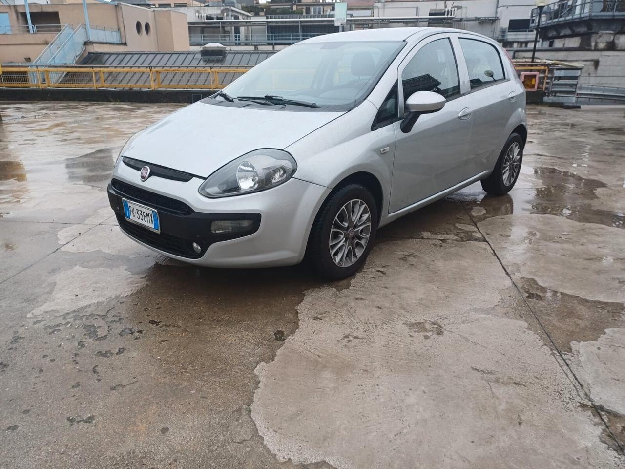Fiat Punto 1.4 8V GPL LOUNGE E6