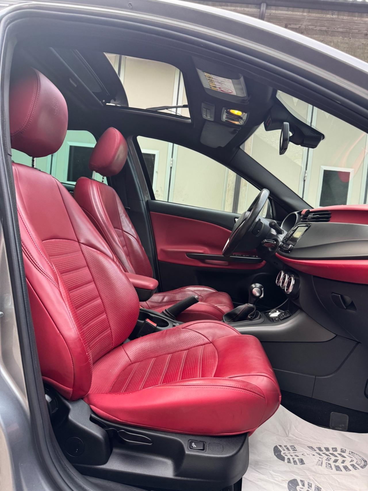 Alfa Romeo Giulietta 1750 Turbo TCT Quadrifoglio Verde