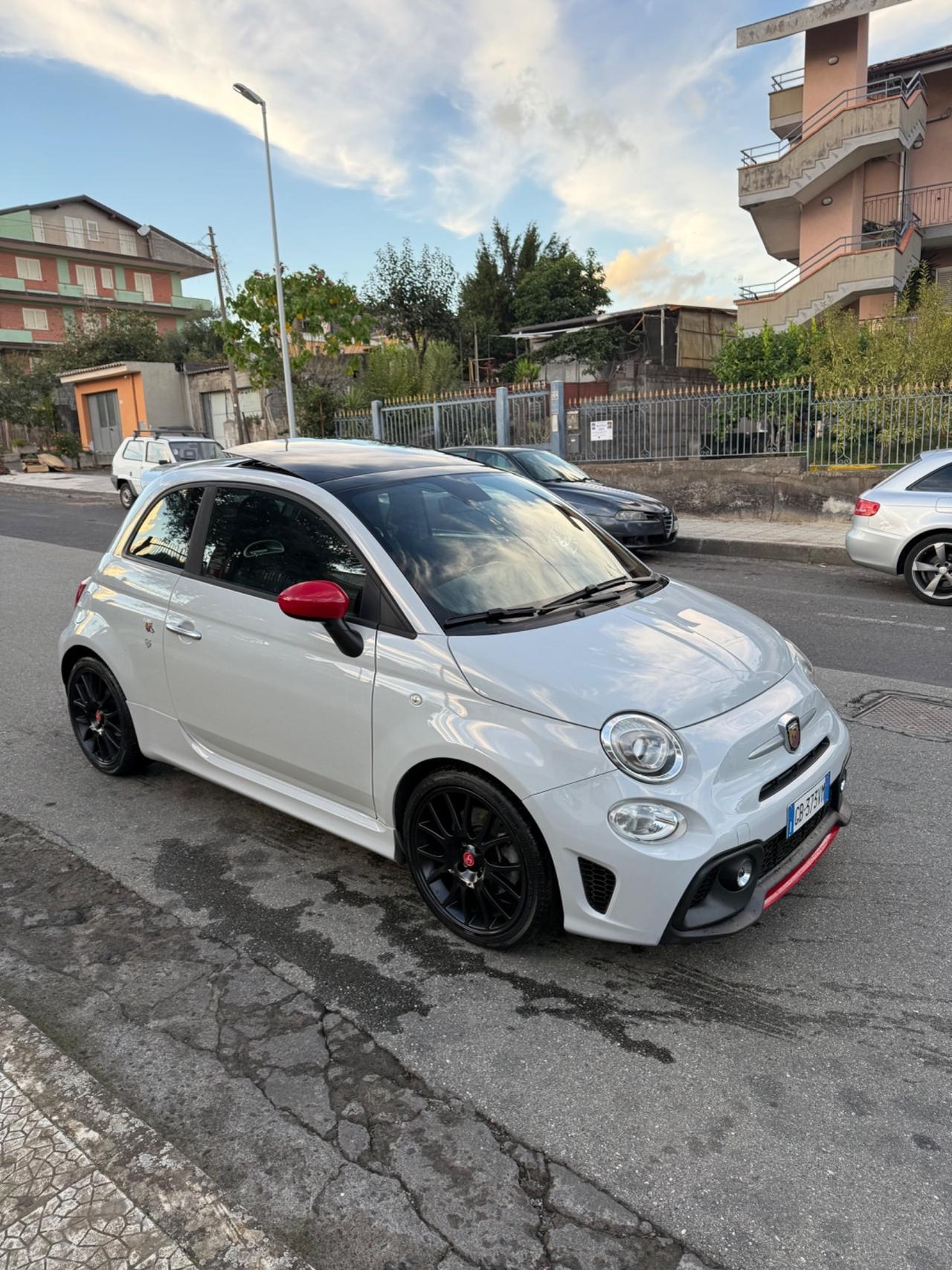 Abarth 595 1.4 Turbo T-Jet 165 CV Turismo