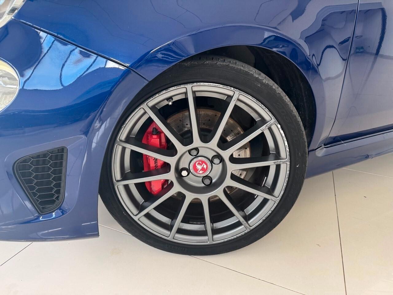 Abarth 595 C 1.4 Turbo T-Jet 180 CV Competizione