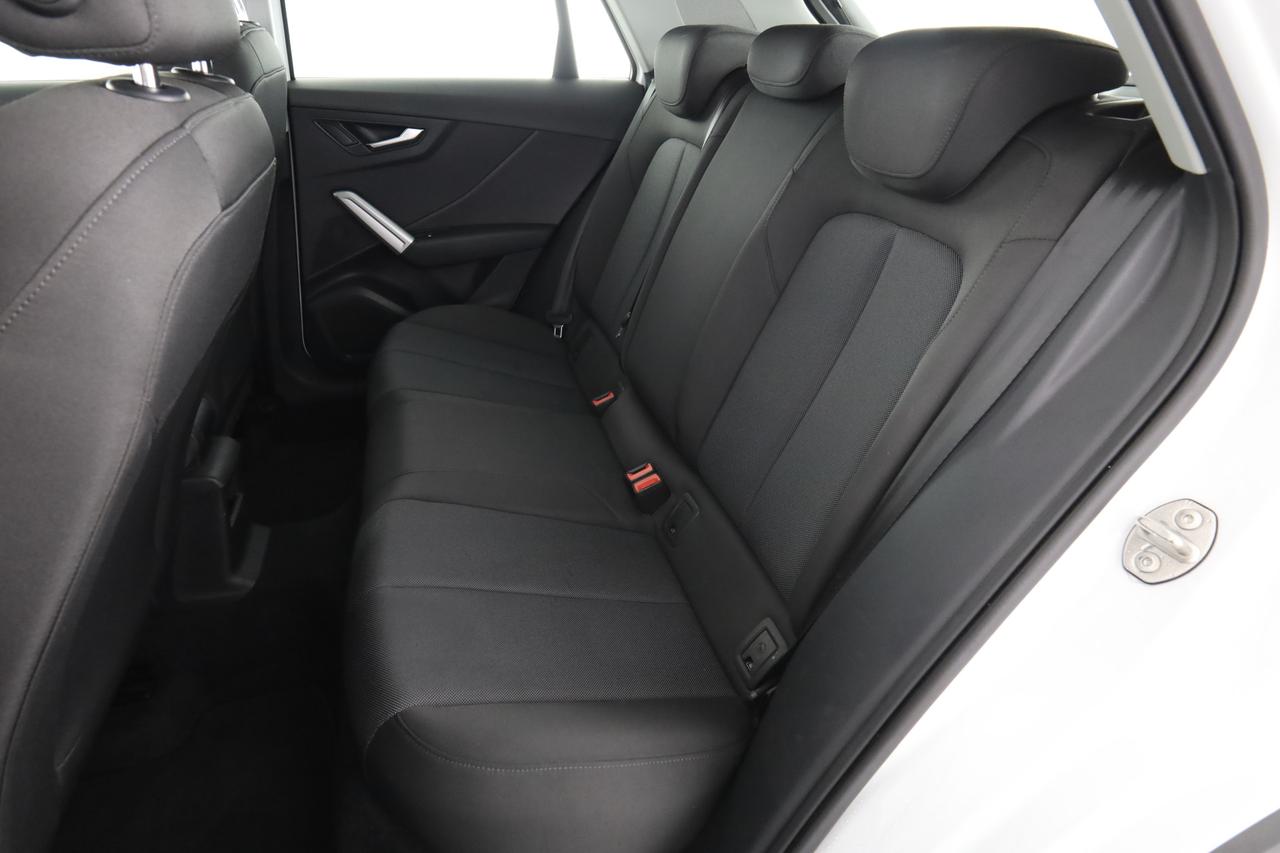 AUDI Q2 35 TDI S tronic Business Plus