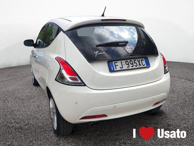 Lancia Ypsilon III 2015 1.2 Gold 69cv