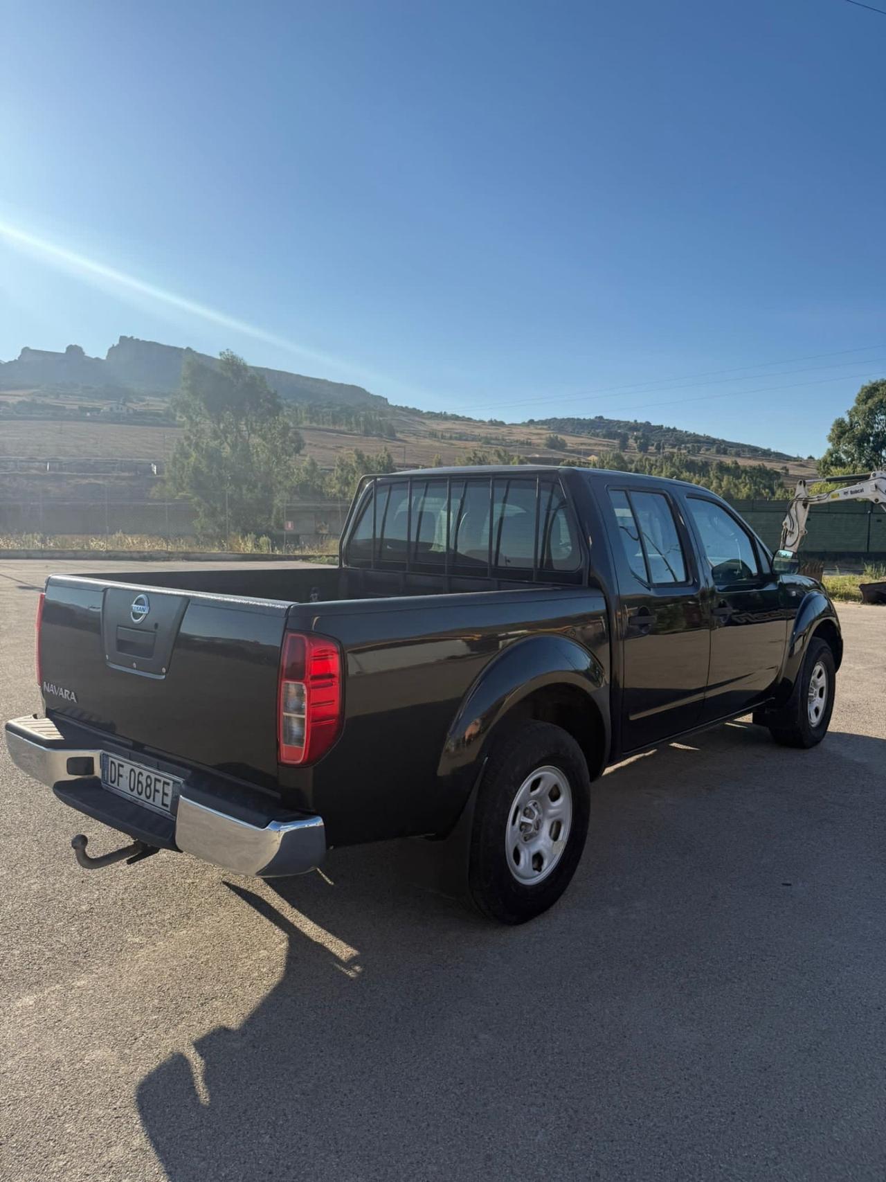 Nissan Navara 2.5 dCi 4 porte Double Cab XE