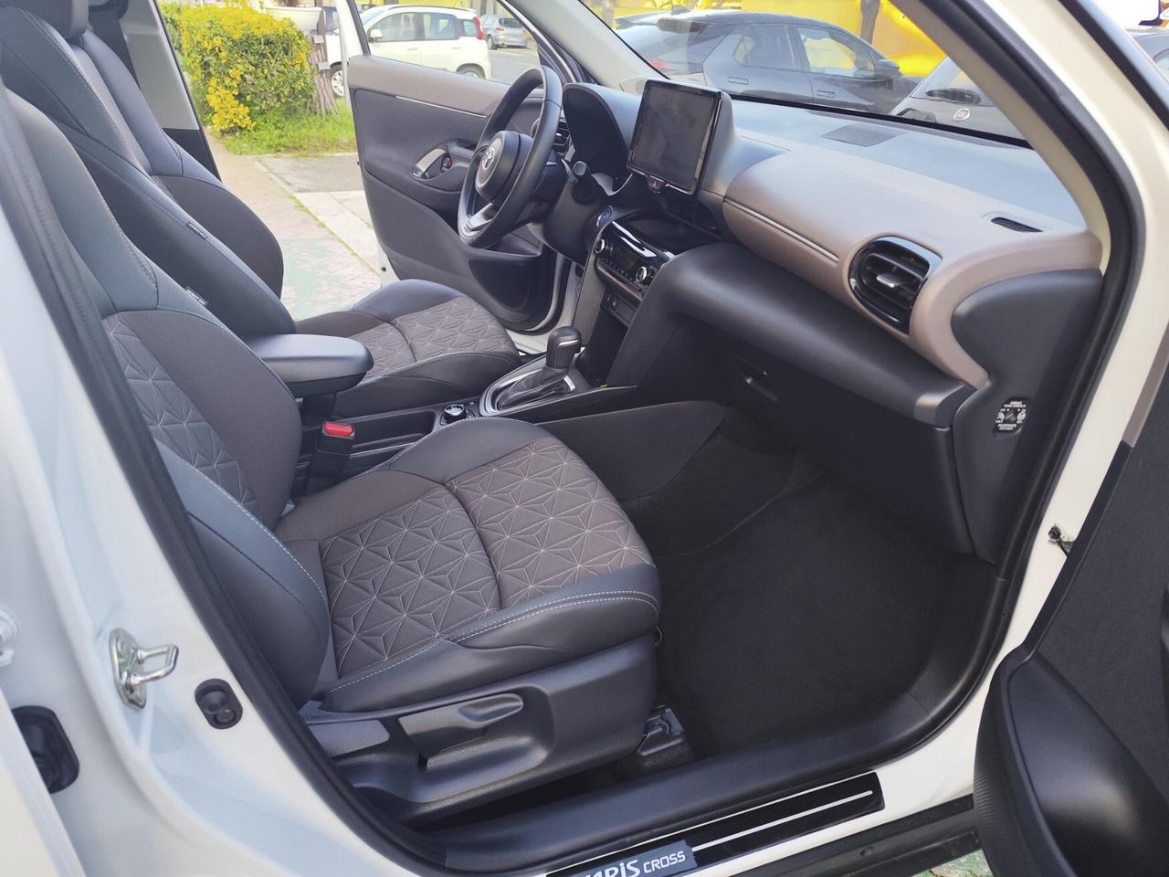 Toyota Yaris Cross 1.5 Hybrid 5p. E-CVT AWD-i Lounge