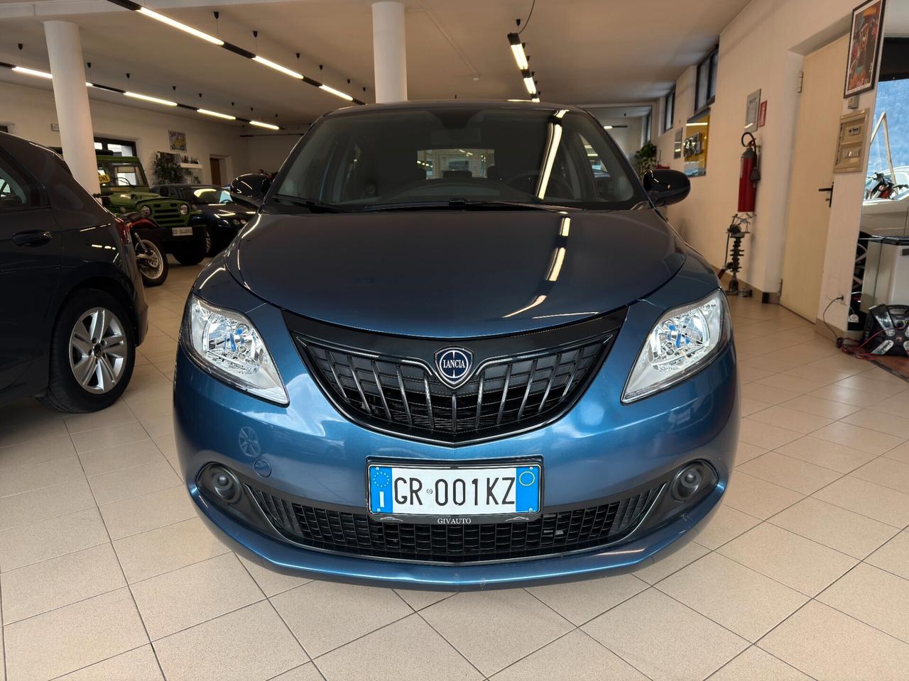 Lancia Ypsilon LANCIA YPSILON 1.0cc 69Cv Platino