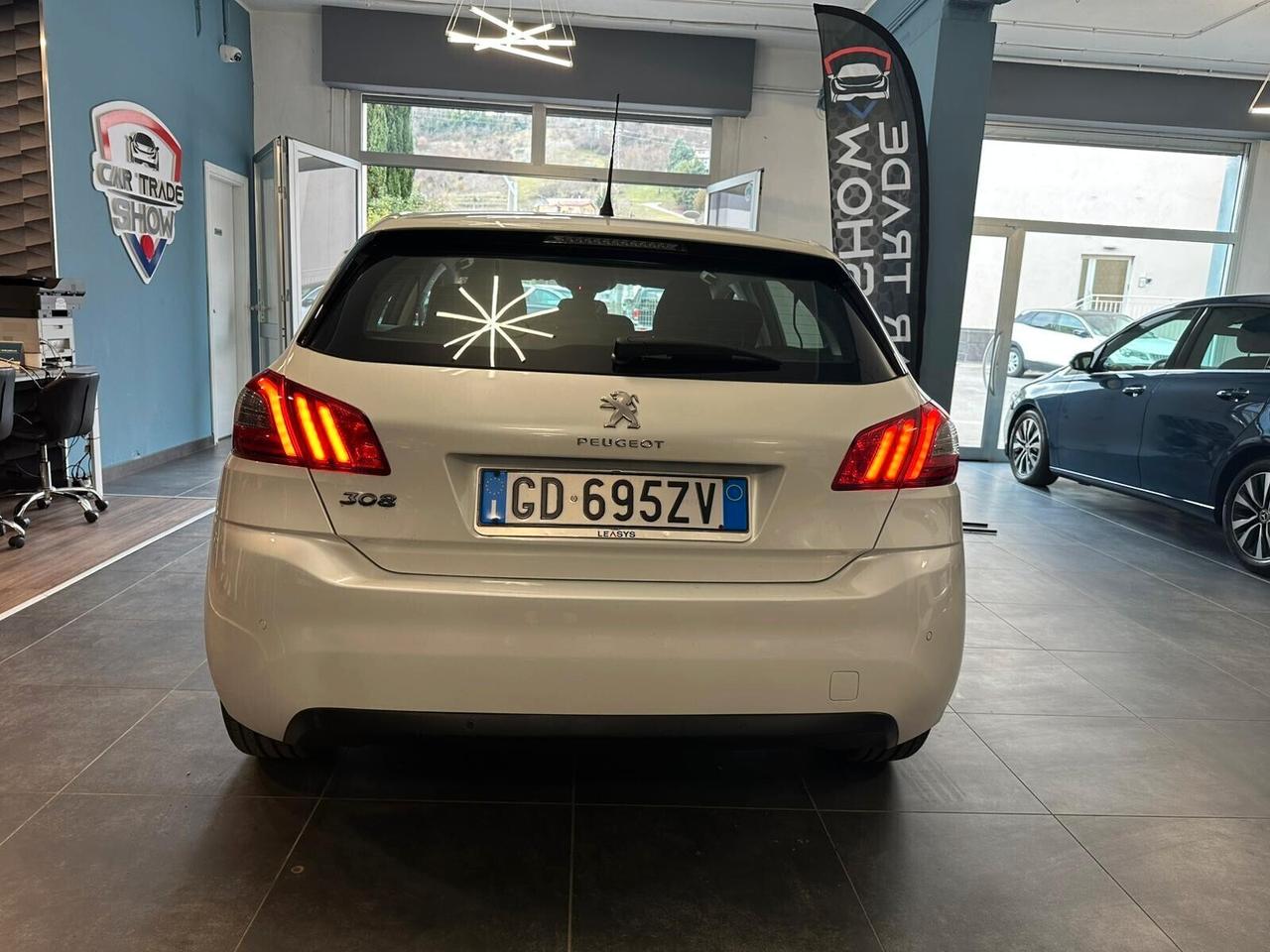 Peugeot 308 BlueHDi 130 S&S Active Business 2021