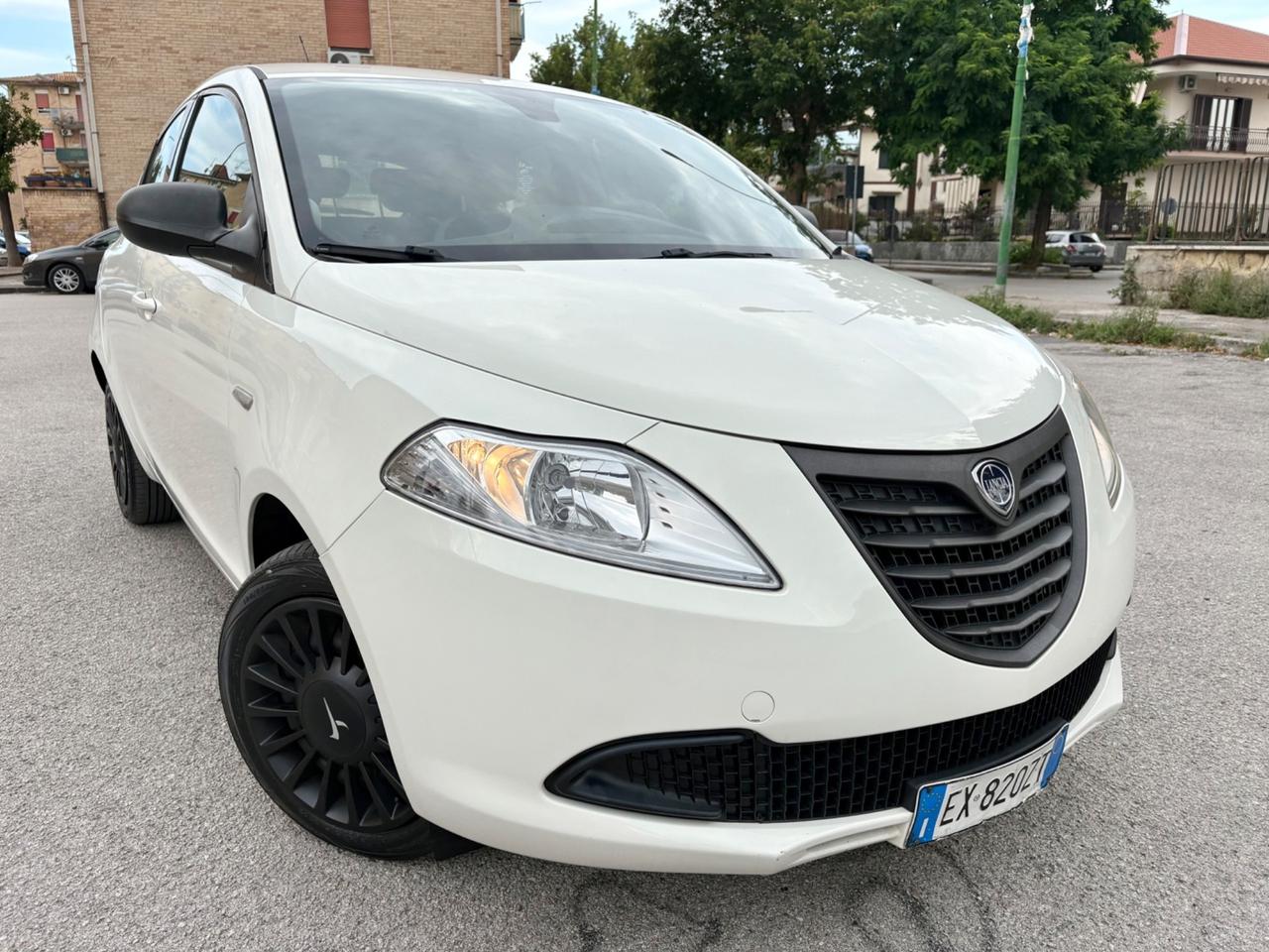 Lancia Ypsilon 1.2 benz/GPL casa madre perfetta