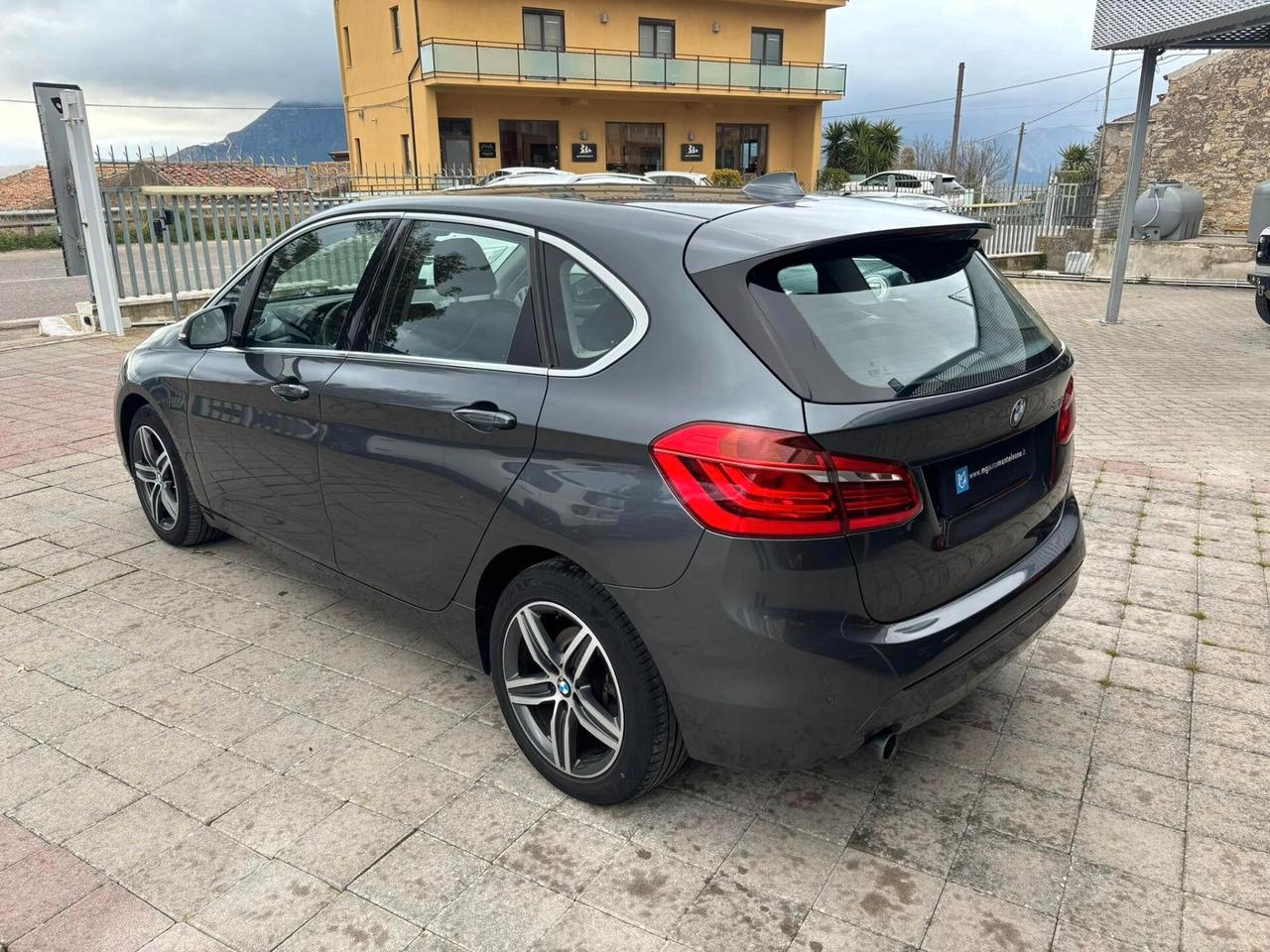 BMW 216 - 2015