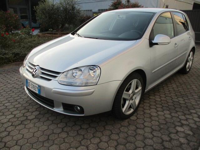 Volkswagen Golf 2.0 16V FSI 4mot. 5p. GT Sport