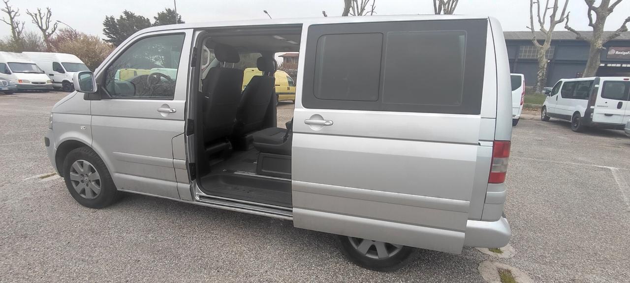 Volkswagen Multivan 2.5 TDI/174CV Comfortline