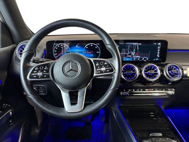 MERCEDES-BENZ EQB 300 4Matic Sport